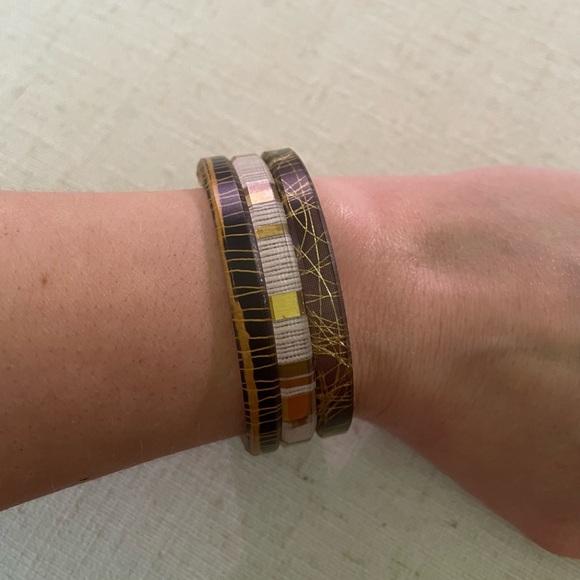 DConstruct Encased Resin Bangle Bracelet Set - Picture 3 of 3